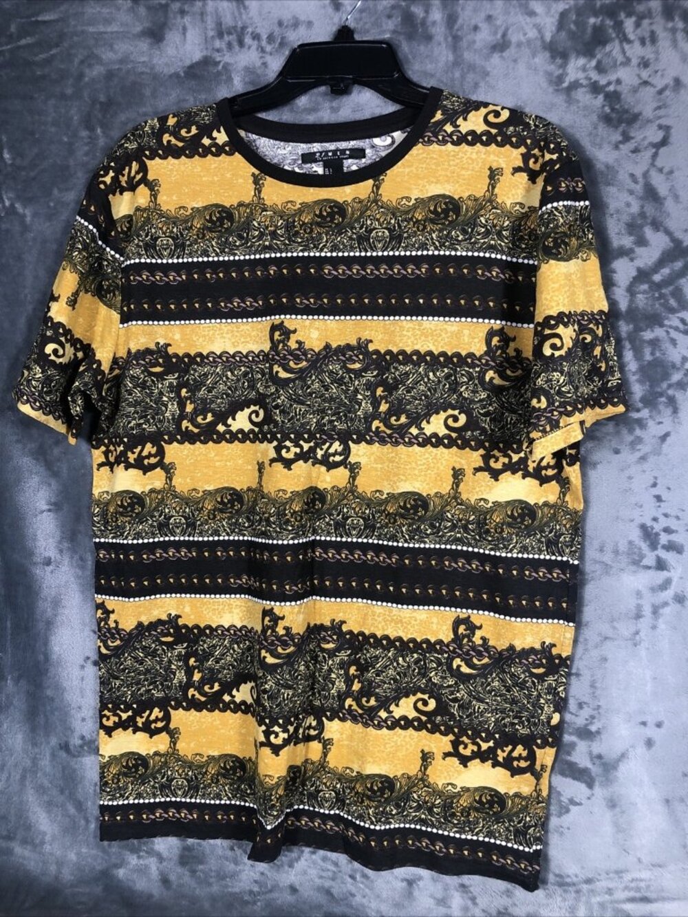 21 Men Black/Gold Shirt Adult Size Large New Tee Shirt Top